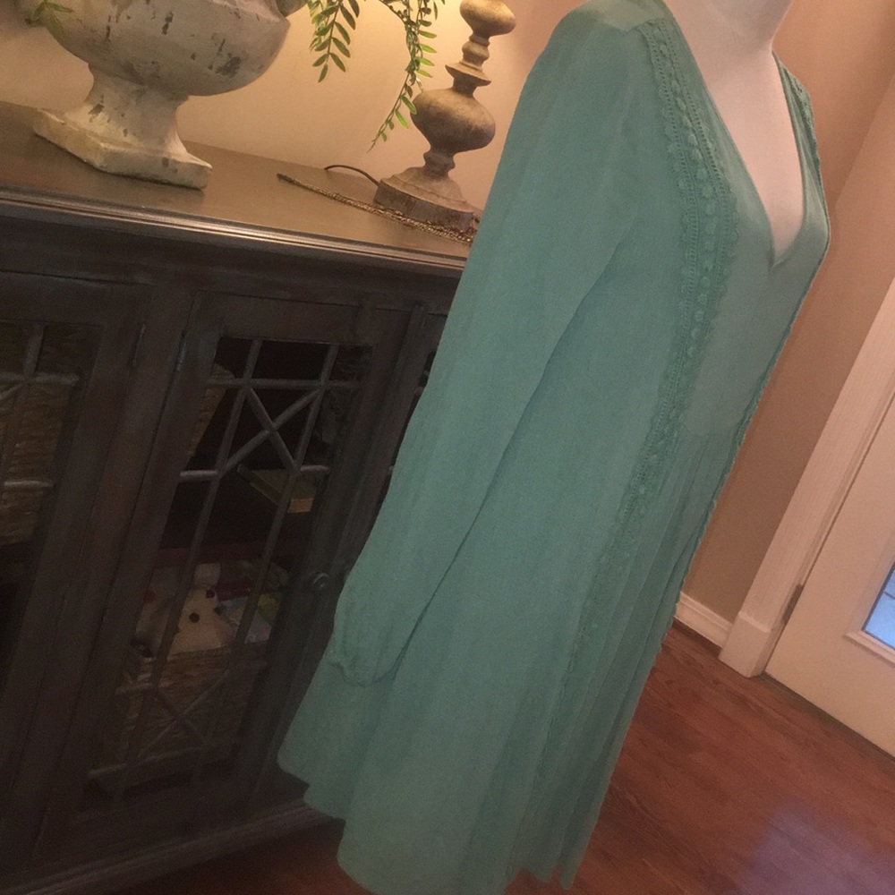Gorgeous blue green dress 👗 from Francesca’s - Picture 6 of 8